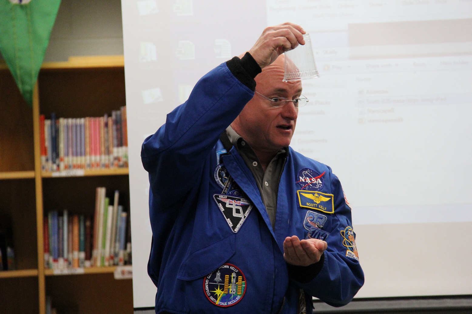 NASA astronaut Scott Kelly demonstrated the effect of gravity on water.