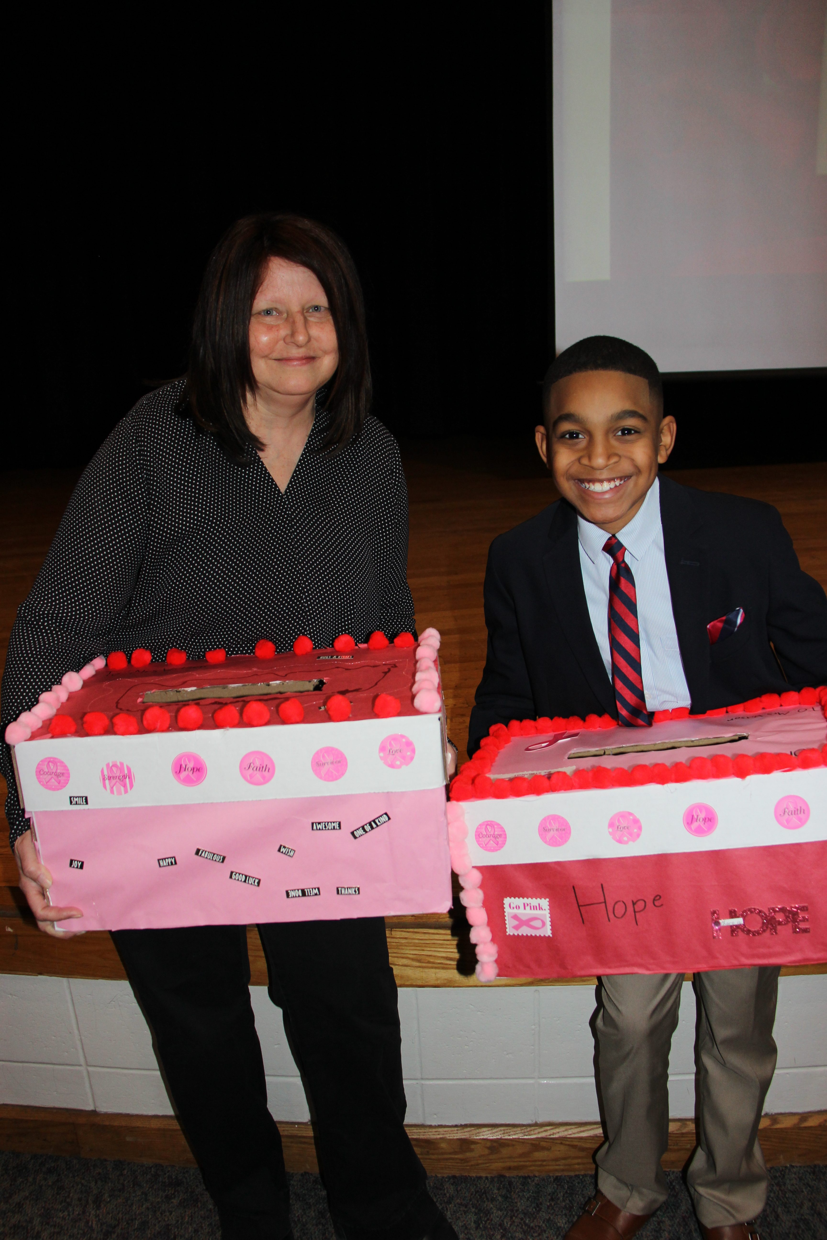 Larkspur Middle Student Surprises Teacher With 551 Valentines Of Hope The Core