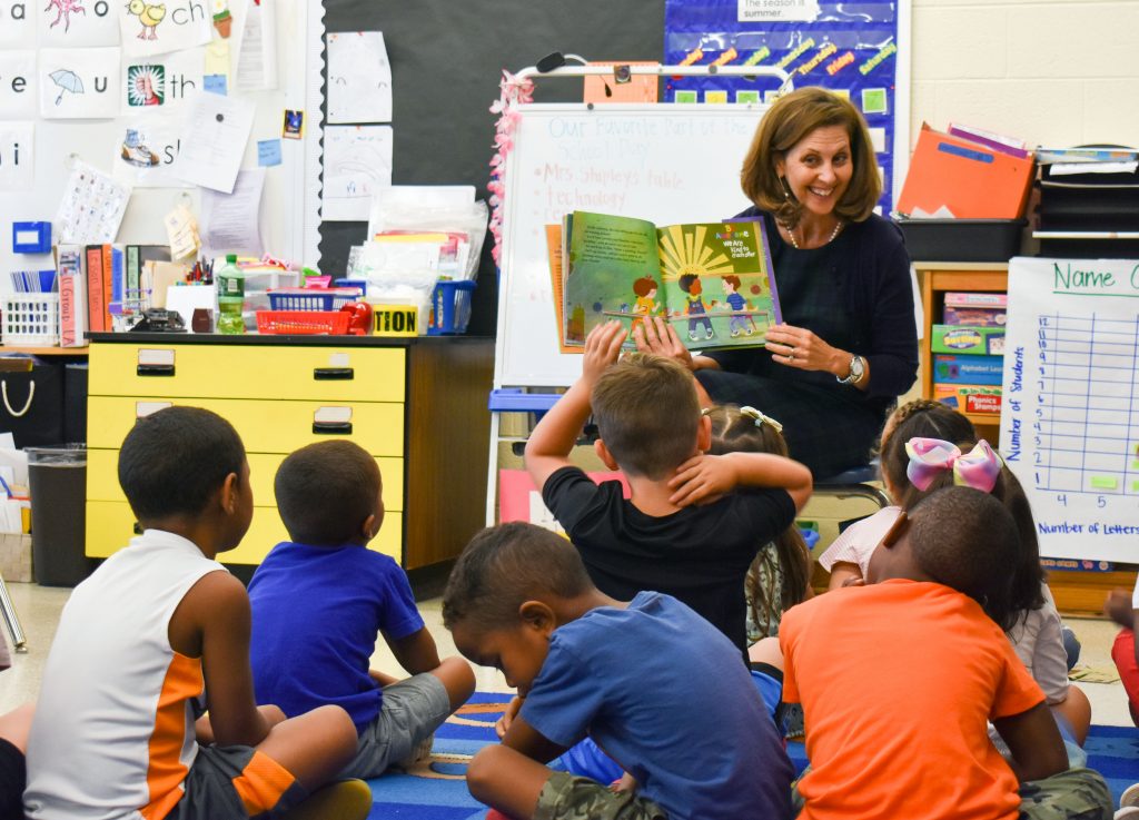 Virginia first lady visits Rosemont Elementary School The Core